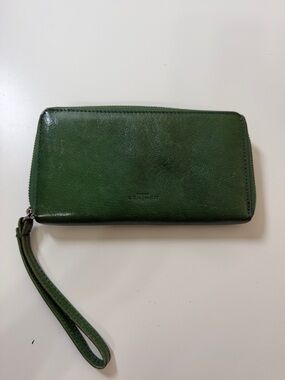Tahari Dark Green Leather Zip-Around Wristlet